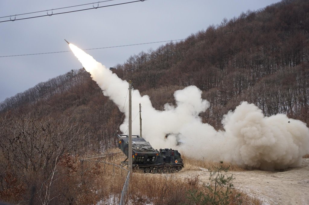 미군, 작년 12월 철원 전방 지역 실사격 장면 공개