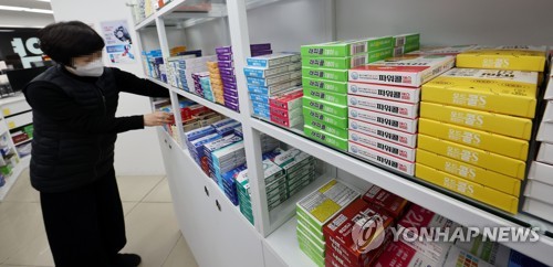 中유행에 감기약 사재기 우려…정부, 약국 감기약 판매수량 제한(종합)