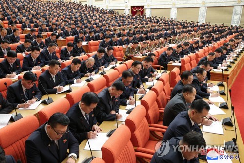 كوريا الشمالية تعمل على إعداد مسودة قرار للاجتماع العام للحزب في نهاية العام