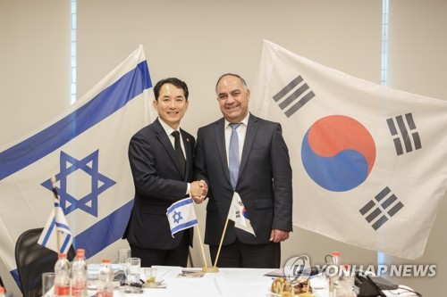 وزير شؤون المحاربين القدامى الكوري في إسرائيل