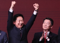 安·千·黃, 김기현 당 대표 선출에 박수…