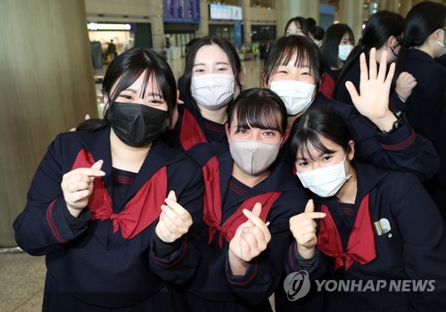 日本の修学旅行生が訪韓