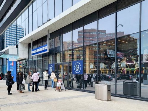 Le groupe SPC ouvre sa 1ère boutique Paris Baguette au Canada