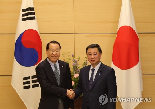 韓国統一相　松野官房長官に拉致問題巡る定例会合を提案