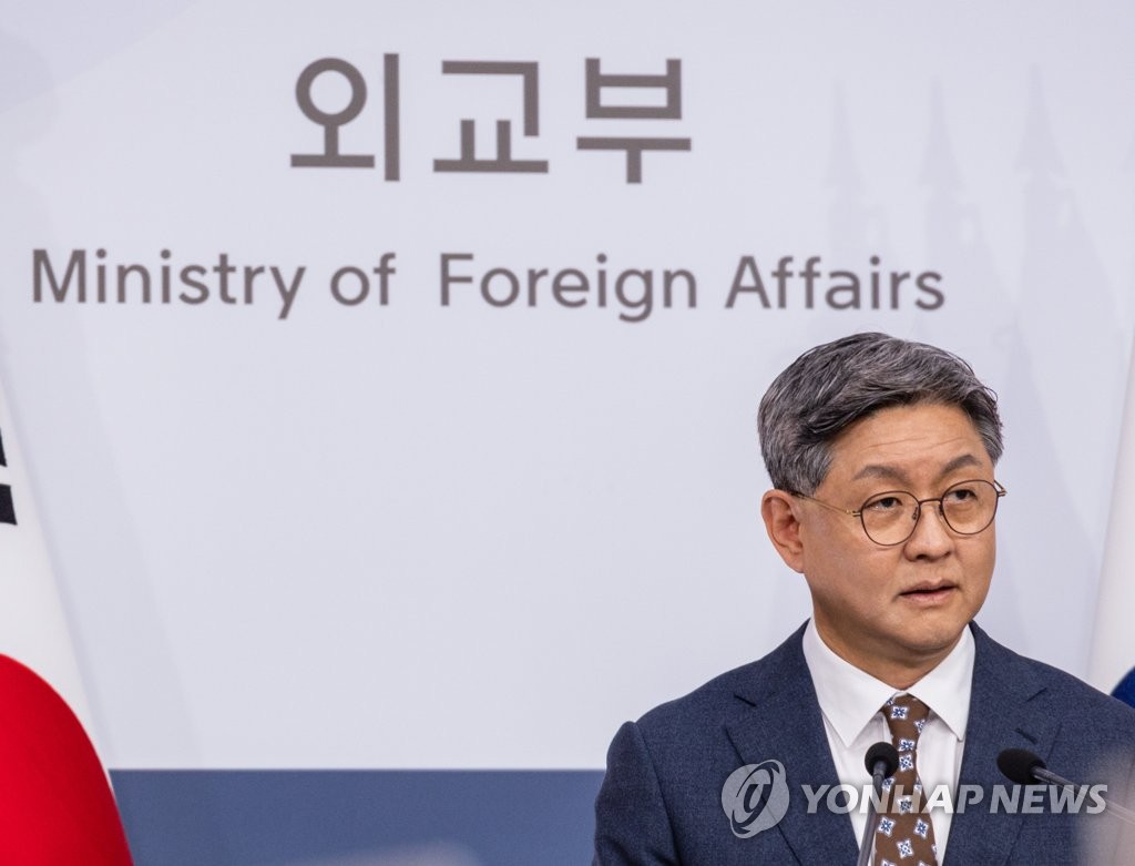In this file photo, Lim Soo-suk, spokesperson for South Korea's foreign ministry, responds to reporters' questions during a regular press briefing at the ministry building in Seoul on April 13, 2023. (Yonhap)