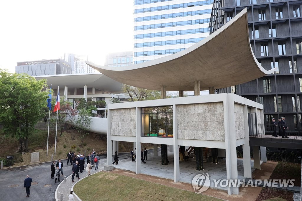 Inauguration du campus diplomatique français de Séoul, «un retour à son état initial»