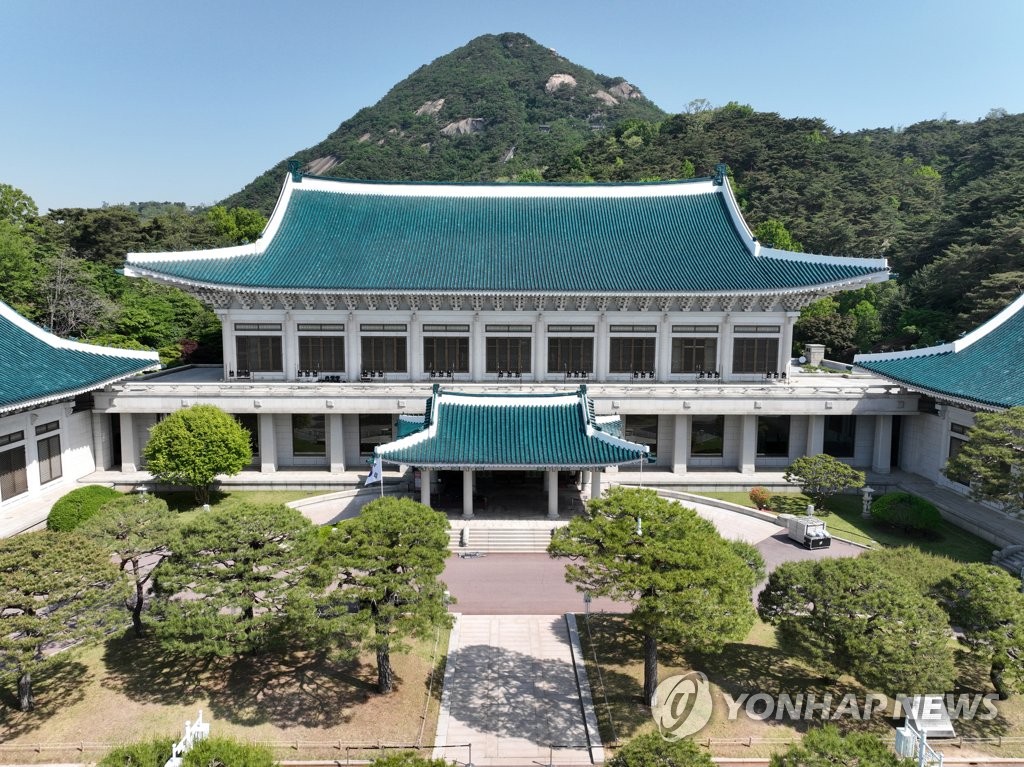 대통령 돌아오는 청와대…담장 앞까지 집회·시위 허용?