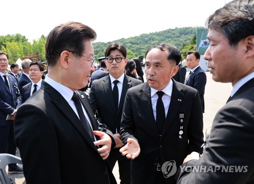 천안함장 "이재명·박광온 찾아가 항의…빨리 면담 연락달라"(종합)