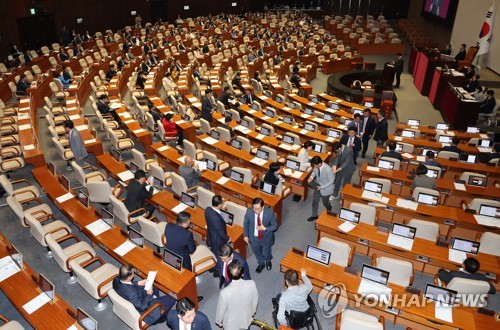 [속보] 野주도 '노란봉투법' 국회 본회의 부의…與 반발, 집단퇴장
