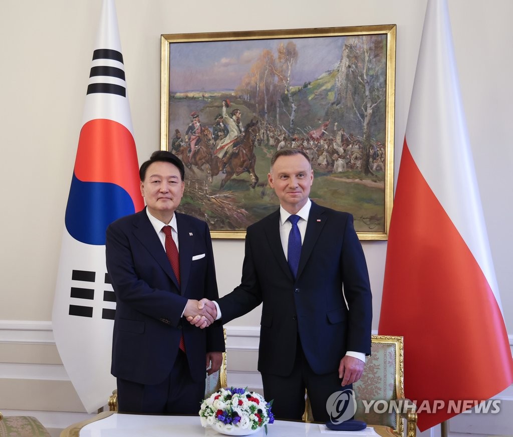 윤 총재 “한국과 폴란드는 우크라이나 재건 위한 최적의 파트너”