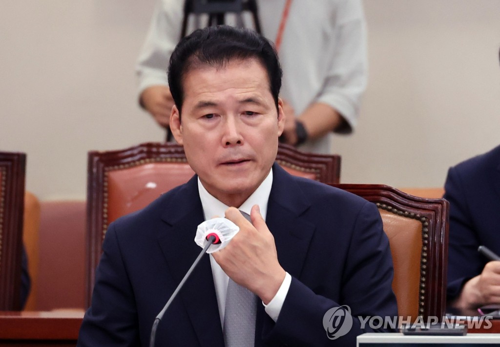 El candidato a ministro de Unificación, Kim Yung-ho, asiste a su audiencia de confirmación parlamentaria en la Asamblea Nacional en Seúl el 21 de julio de 2023. (Yonhap)