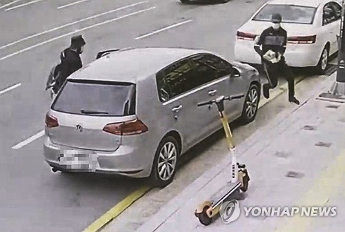 평택 환전소 외국인 강도 1명 이미 해외 도주…범행 4시간여만