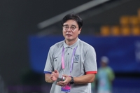 [아시안게임] 1차전부터 9-0…황선홍 감독 "없는 경기로 치겠다…다 잊어야"(종합)