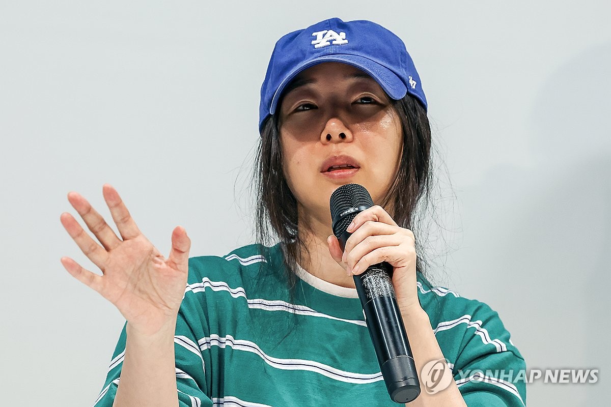 ADOR CEO Min Hee-jin speaks during a press conference in southern Seoul on April 25, 2024. (Yonhap)