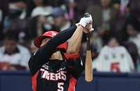 KIA 김도영, KBO 최초 '월간 10홈런-10도루' 진기록 달성(종합)