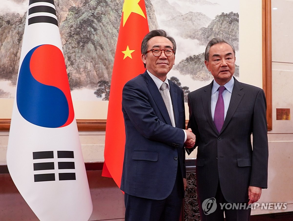 (4th LD) S. Korea, China agree to work for successful trilateral summit ...