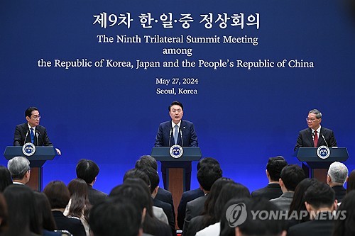 韓中日首脳が共同宣言　３カ国会談の定期開催・朝鮮半島問題解決への努力確認