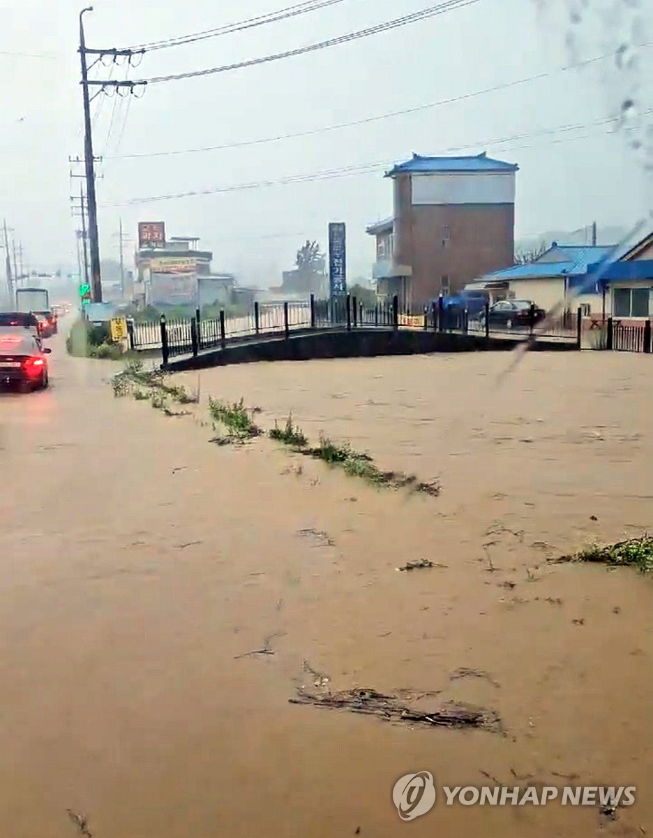 集中豪雨で川が氾濫