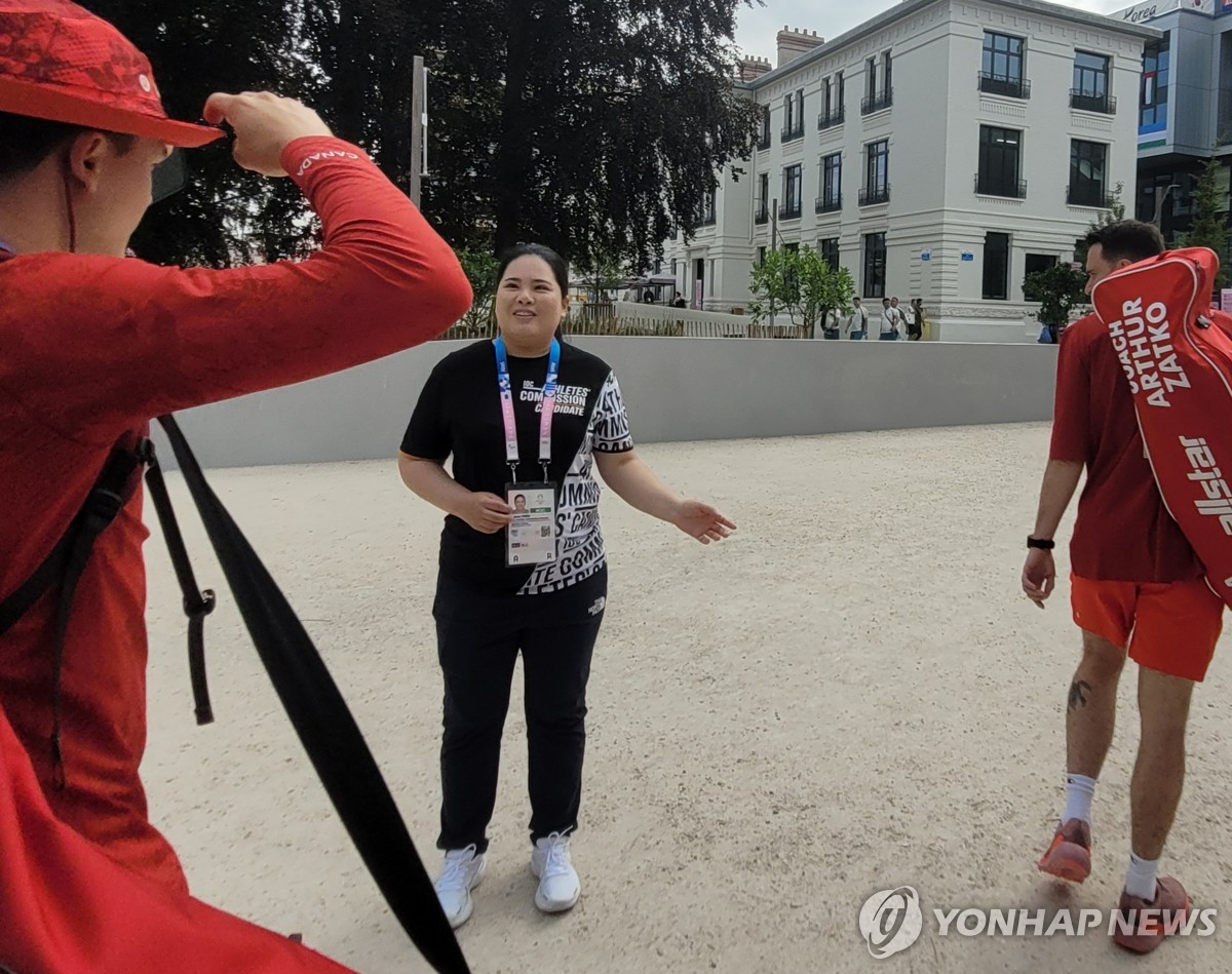 IOC 선수 위원 출마한 박인비 각국 선수들에게 홍보 활동