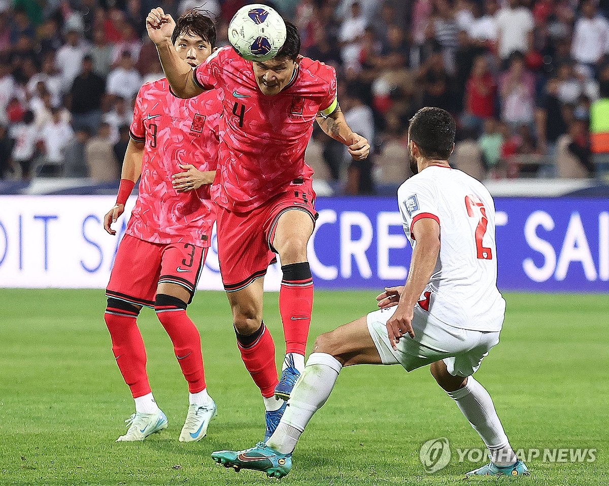 김민재 '내가 먼저!'