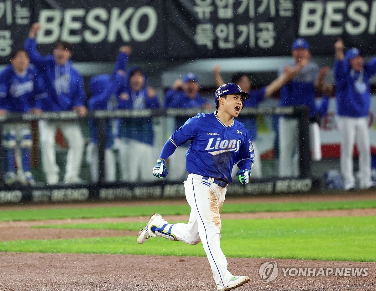 김헌곤 솔로포에 신난 삼성