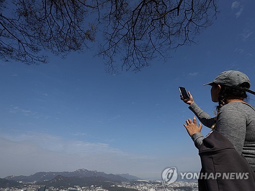 전국 대체로 맑고 낮에 포근…일교차 10∼15도로 커