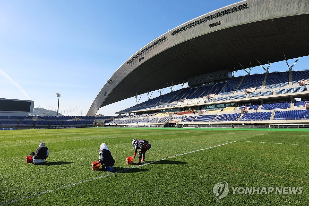 광주월드컵경기장 잔디 복구