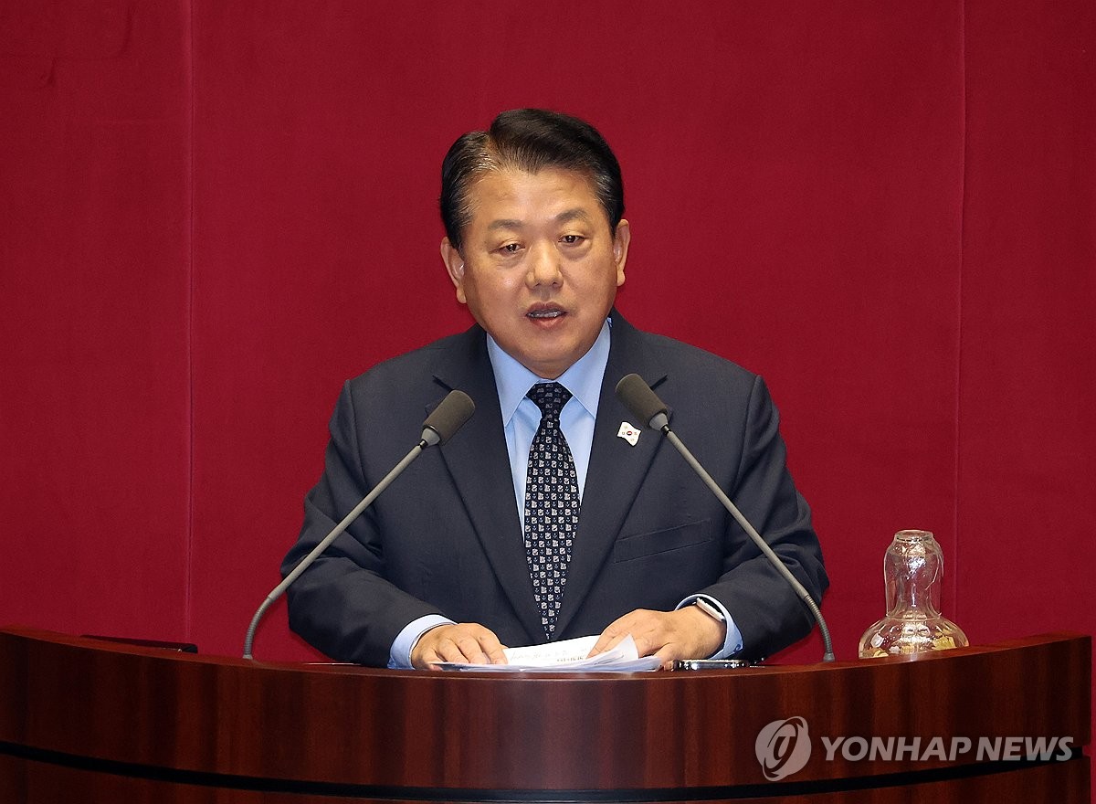 李대통령, 캐나다·말레이에 특사 파견…단장 김병주·김영춘