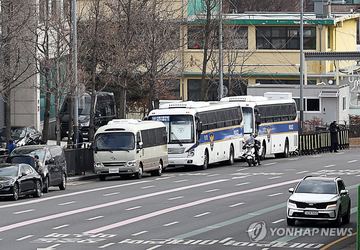 3차 출석요구 불응한 윤 대통령 관저 인근 모습