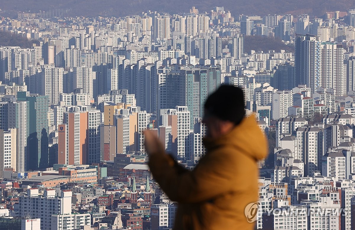 서울 남산에서 바라본 시내 아파트 단지