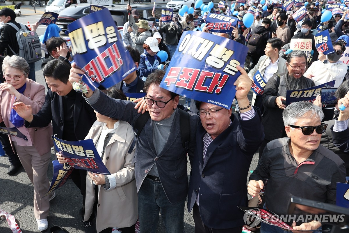 李在明氏に無罪判決　歓喜する支持者