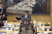 대선 닷새 앞두고 오늘 금통위…기준금리·성장률 모두 낮출듯