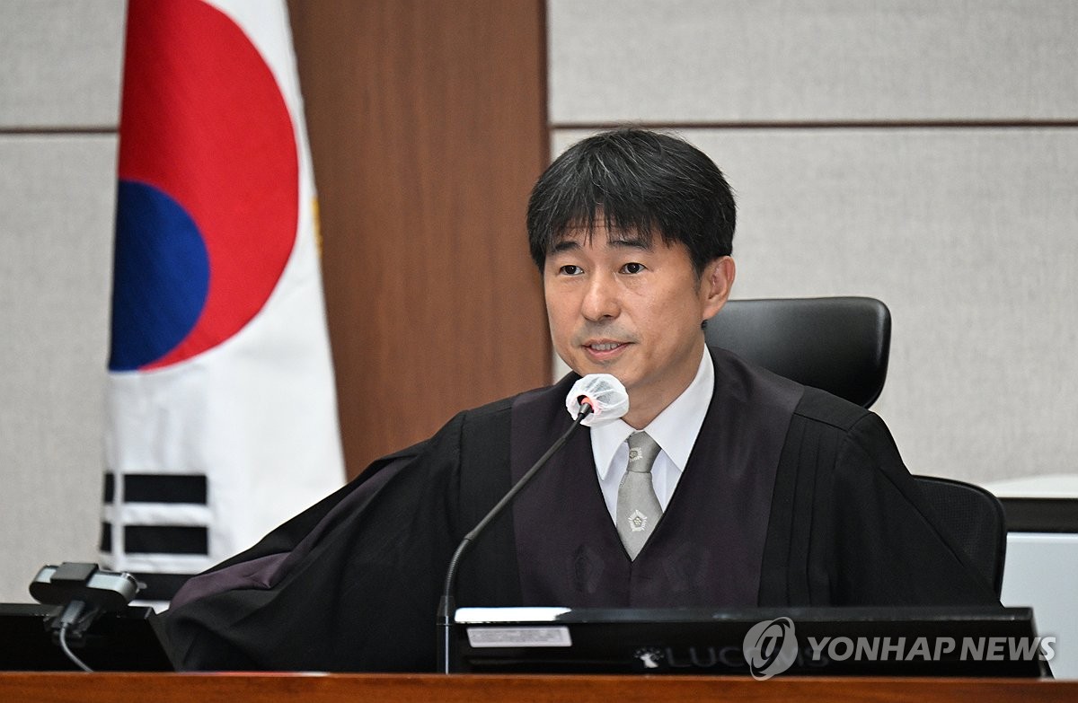 [속보] 지귀연 "판사 뒷조사·외부공격에 대응자체가 재판 진행 영향줘"