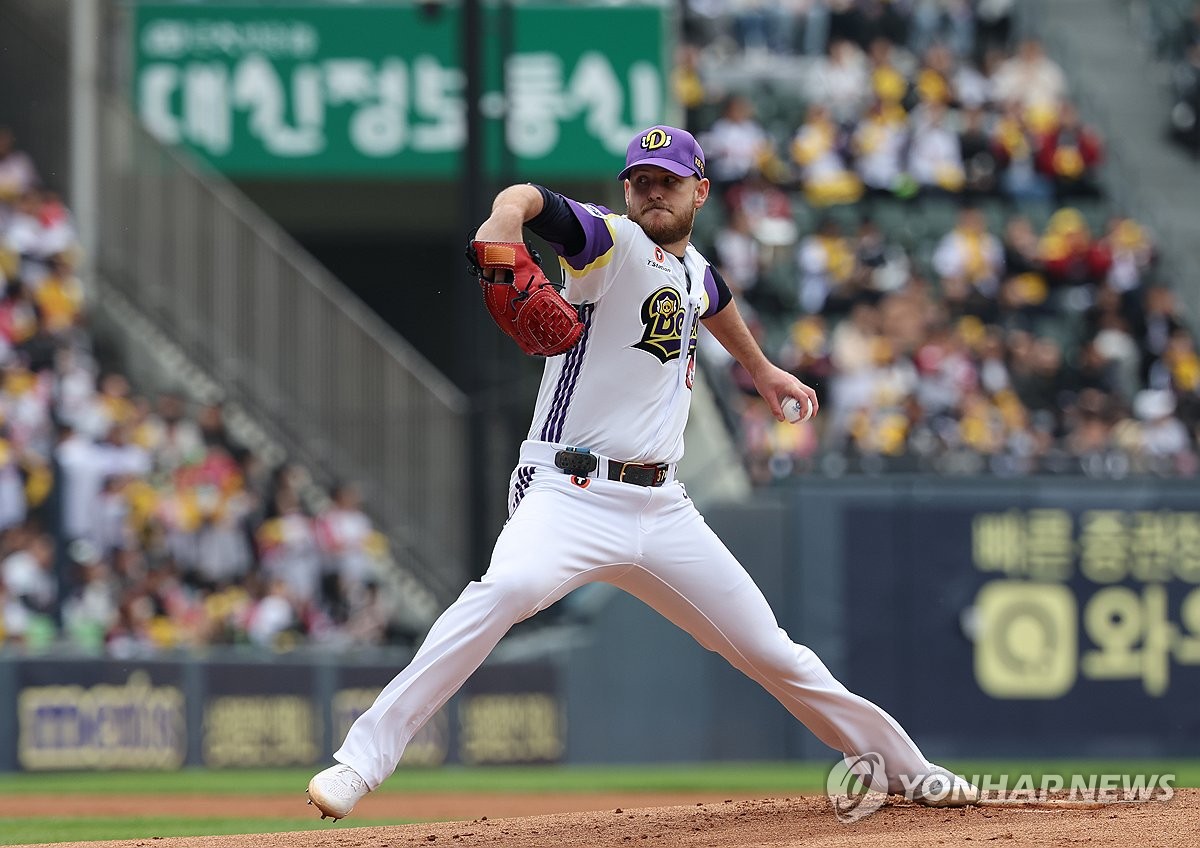 프로야구 두산, 자멸한 삼성에 완승…콜어빈 어부지리 승리