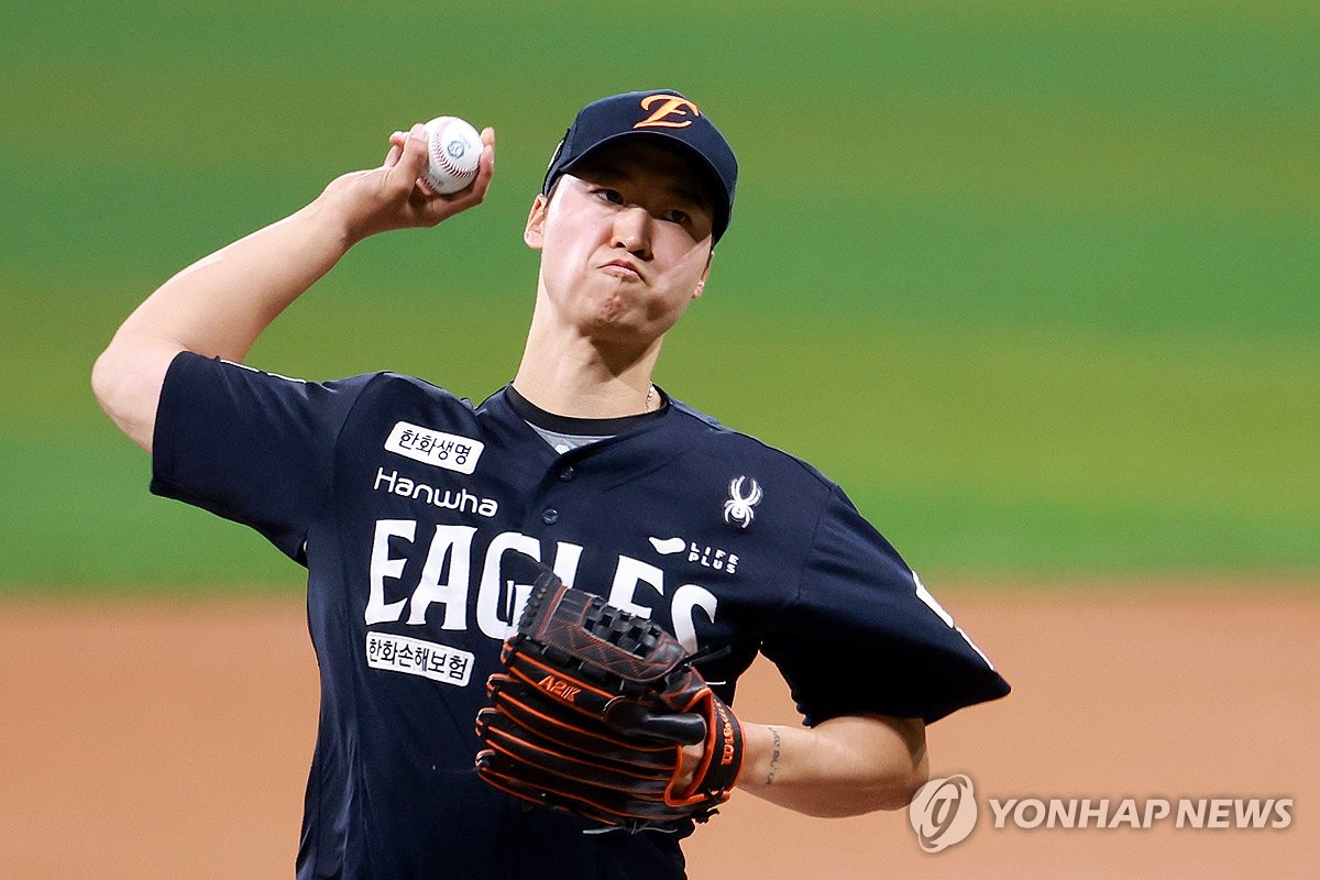 한화 엄상백, 3⅔이닝 던지고 개인 한 경기 최다 4피홈런 강판