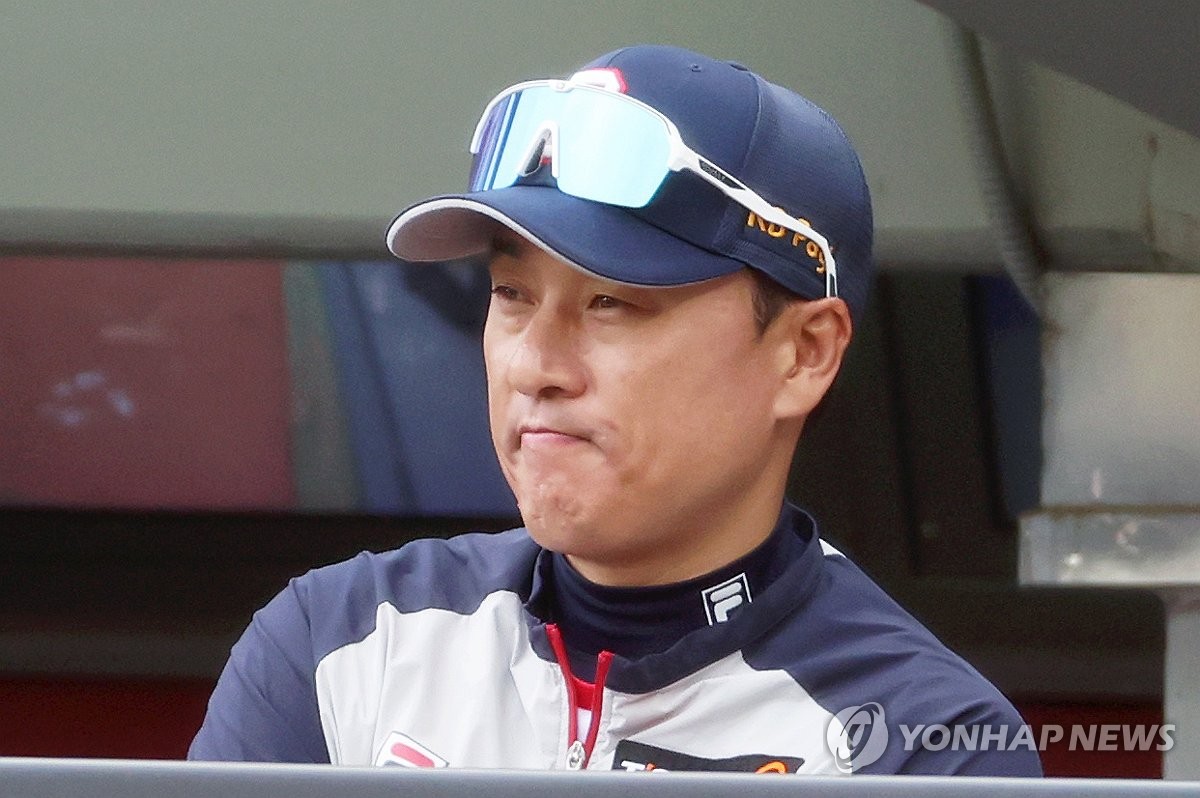 국민 감독이 되지 못한 국민타자…이승엽 두산 감독, 조기 퇴진