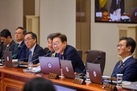 李대통령, '해수부 부산이전 신속준비·공정위 충원안 마련' 지시