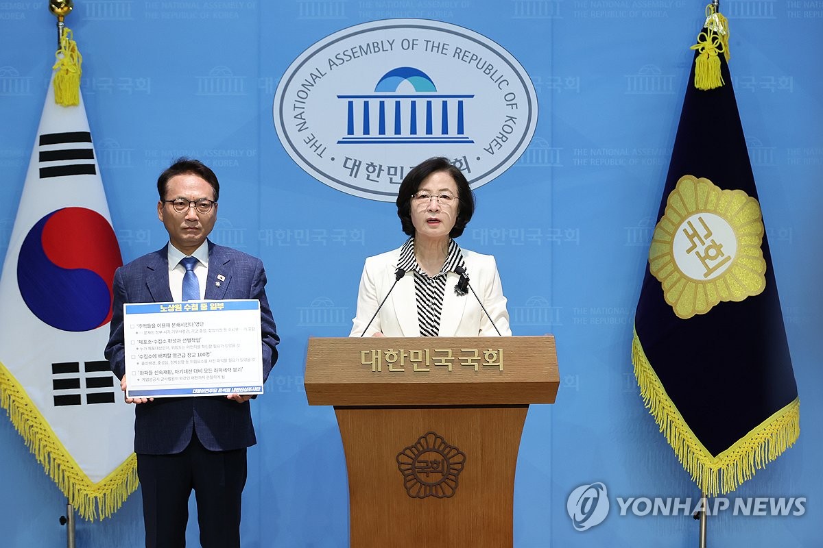 민주 "김용현 등 핵심피고인 구속만료 임박…추가 기소해야"