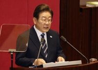 李대통령, 野 바라보며 "추경은 마중물" 호소…'공정 성장'도 부각