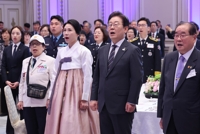 李대통령 "안보가 가장 중요…특별한 희생에 특별한 예우"