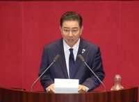 與 "김민석 인준 본회의 30일 열어야…늦어도 7월 3일 표결"