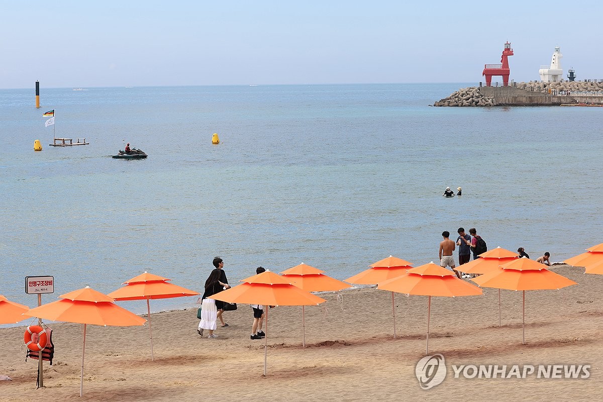 제주 가끔 구름 많고 무더워…낮 최고 29∼31도