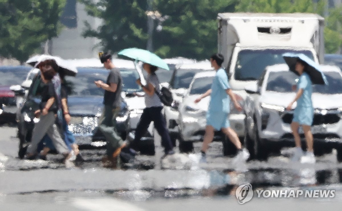 [날씨] 무더위·열대야 계속…수도권·강원 가끔 비