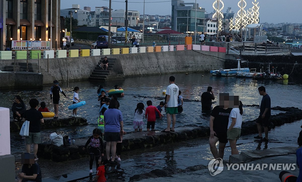 [내일날씨] 주말도 낮 최고 36도 찜통더위…밤엔 열대야