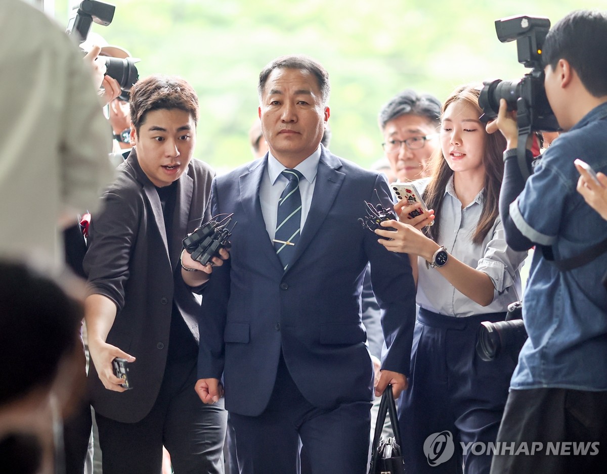 김계환 前사령관, 순직해병특검 출석…