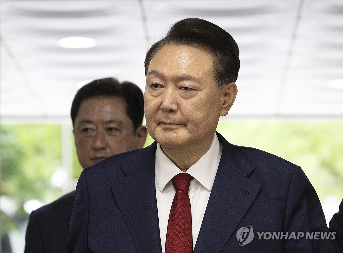 尹, 오늘 내란특검 출석도 불투명…불응시 강제구인 수순
