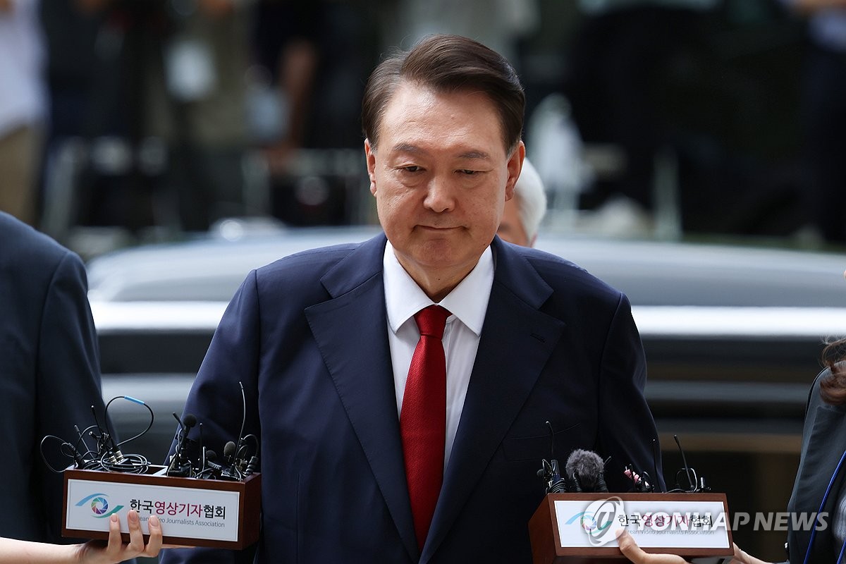 내란특검, 尹 3차 강제구인 시도…불발시 '조사없이 기소' 무게 관련 이미지1