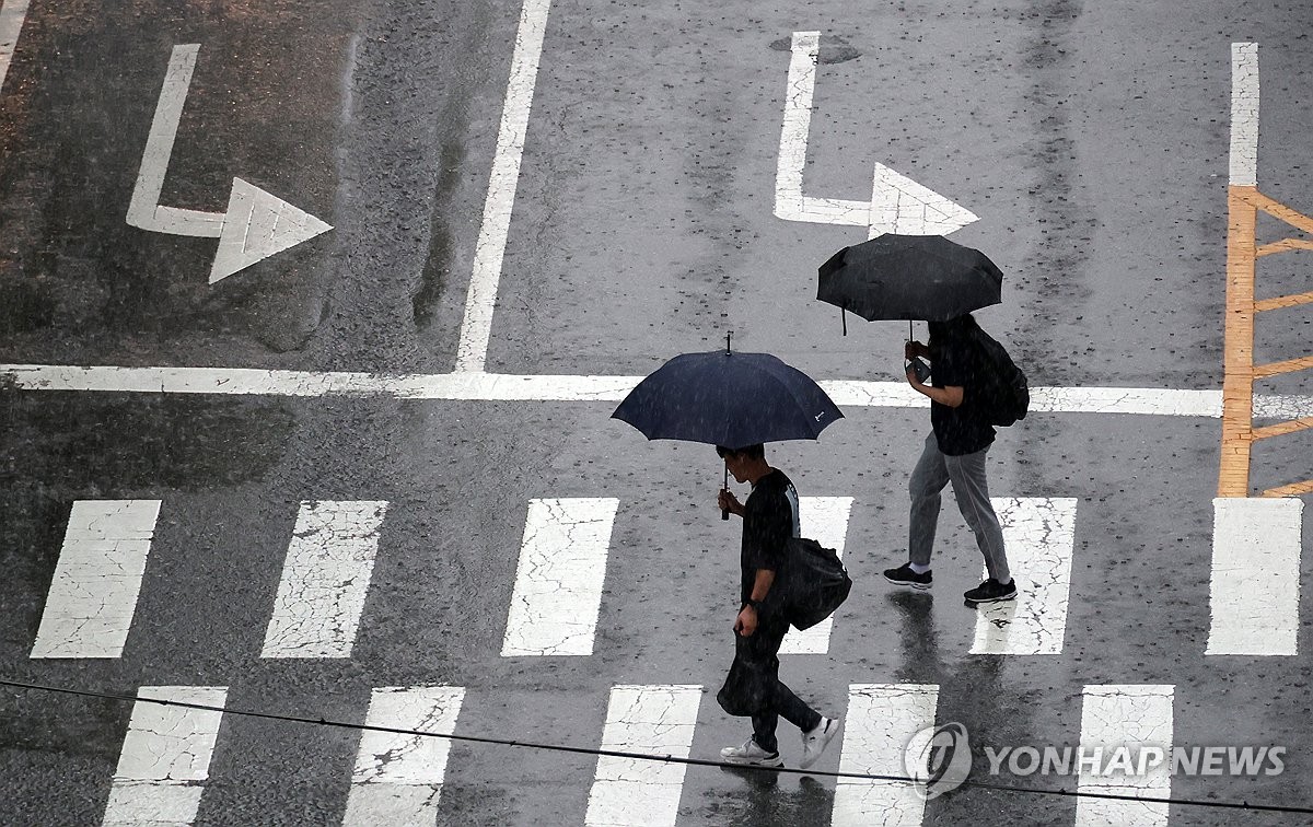 밤사이 경북 동남부에 20㎜ 안팎 비…대구경북 18일까…