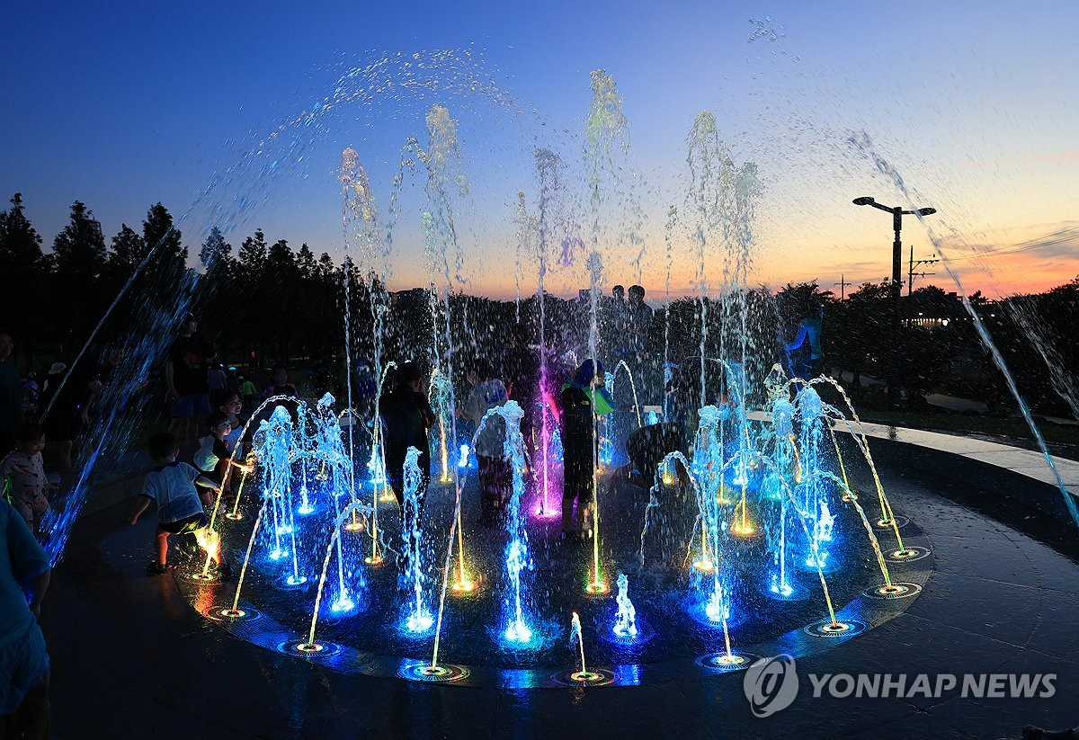 제주, 밤에도 무더위 지속…서귀포 열대야 일수 26일