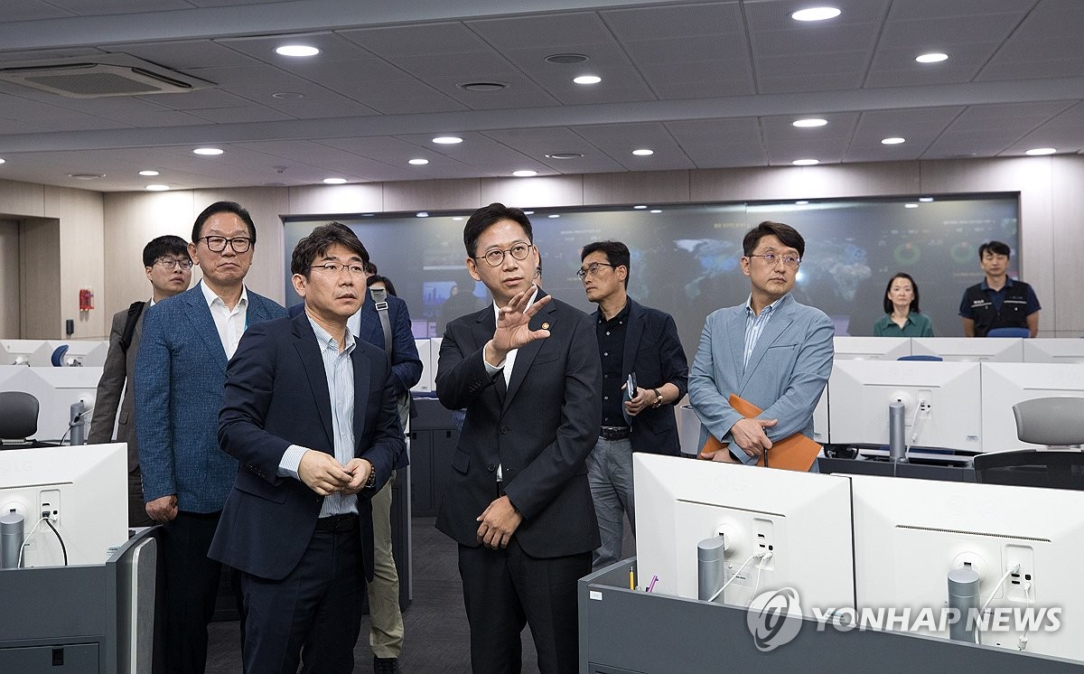 과기 장관 "견고한 사이버 보안 없이 AI 3대 강국 불가능"